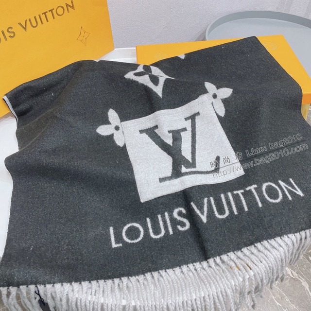 Louis Vuitton經典四葉草圖案圍巾 路易威登水貂絨口袋圍巾 LV高端兔絨圍巾披肩  mmj1382